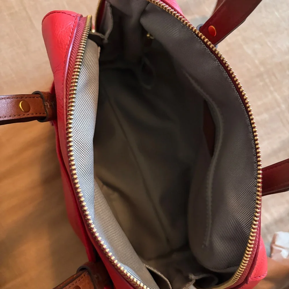 Fossil Satchel Rachel Medium Pebbled Leather Red Classic Preppy Crossbody Bag
